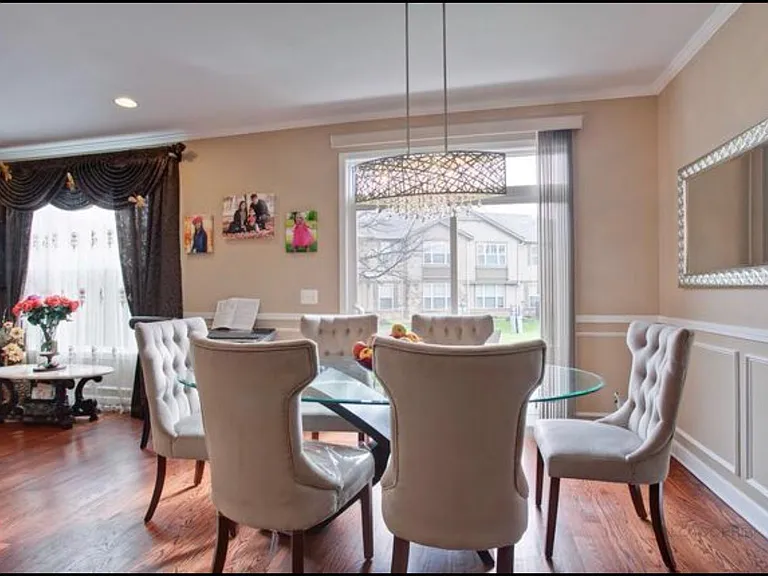 1903 Crenshaw Cir — Photo 14