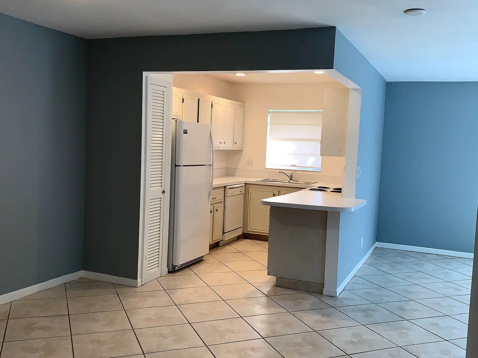 3 bed, 1179 sqft, $2,550 — Photo 4