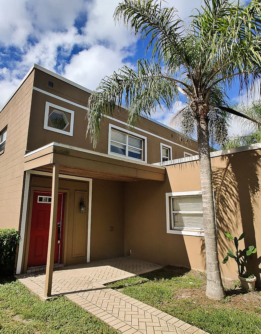 2 bed, 2.5 bath, 1243 sqft, $2,400 — Photo 3