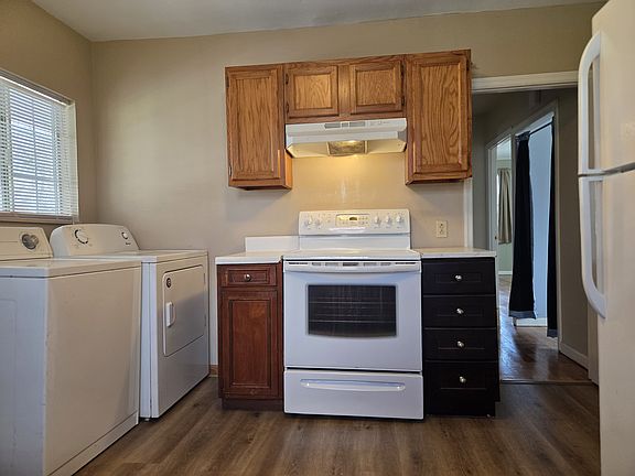 5th image of 5112 Schubert Rd