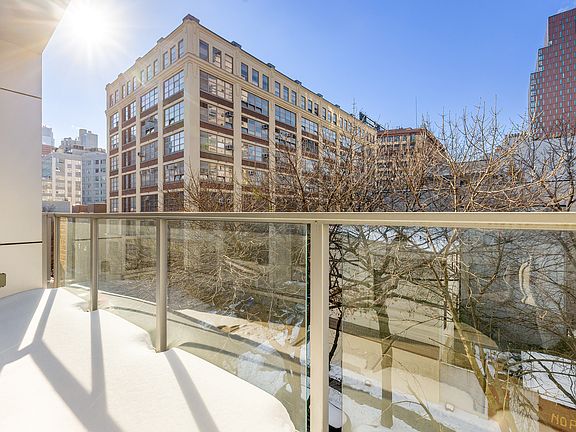 3rd image of 177 Concord St APT 4D