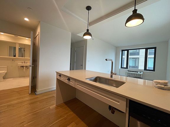 4th image of 409 Eastern Pkwy #50