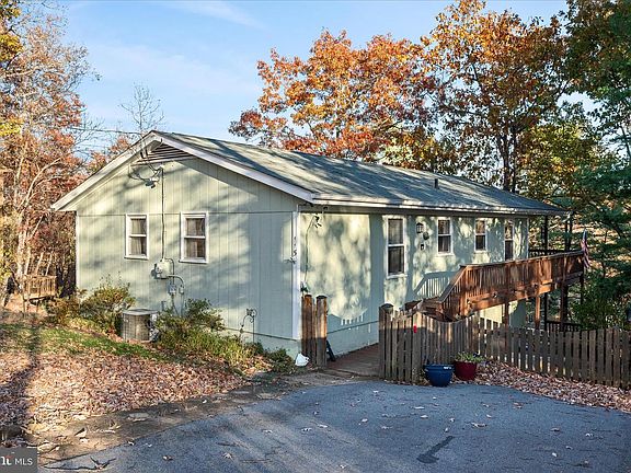 2nd image of 115 Greenwood Ct
