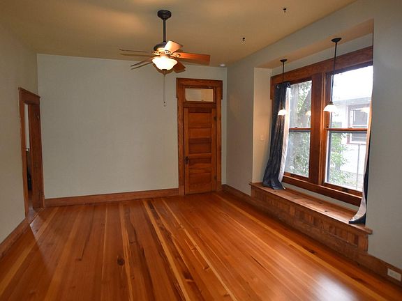 4th image of 606 Devine St