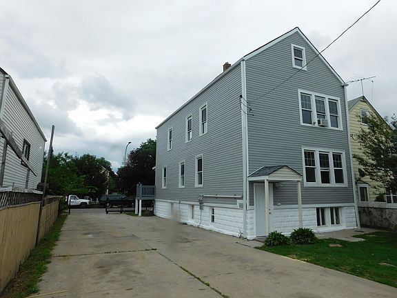 3rd image of 3132 S 53rd Ave