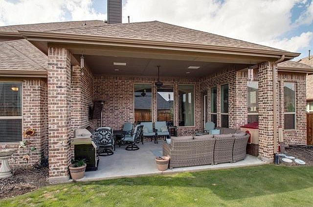 2nd image of 1008 Holston Hills Trl