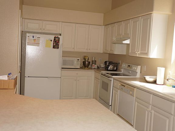 2nd image of 591 W Country Estates Ave