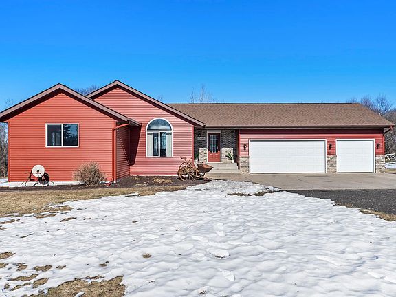 5th image of 10485 Raven Loop NE