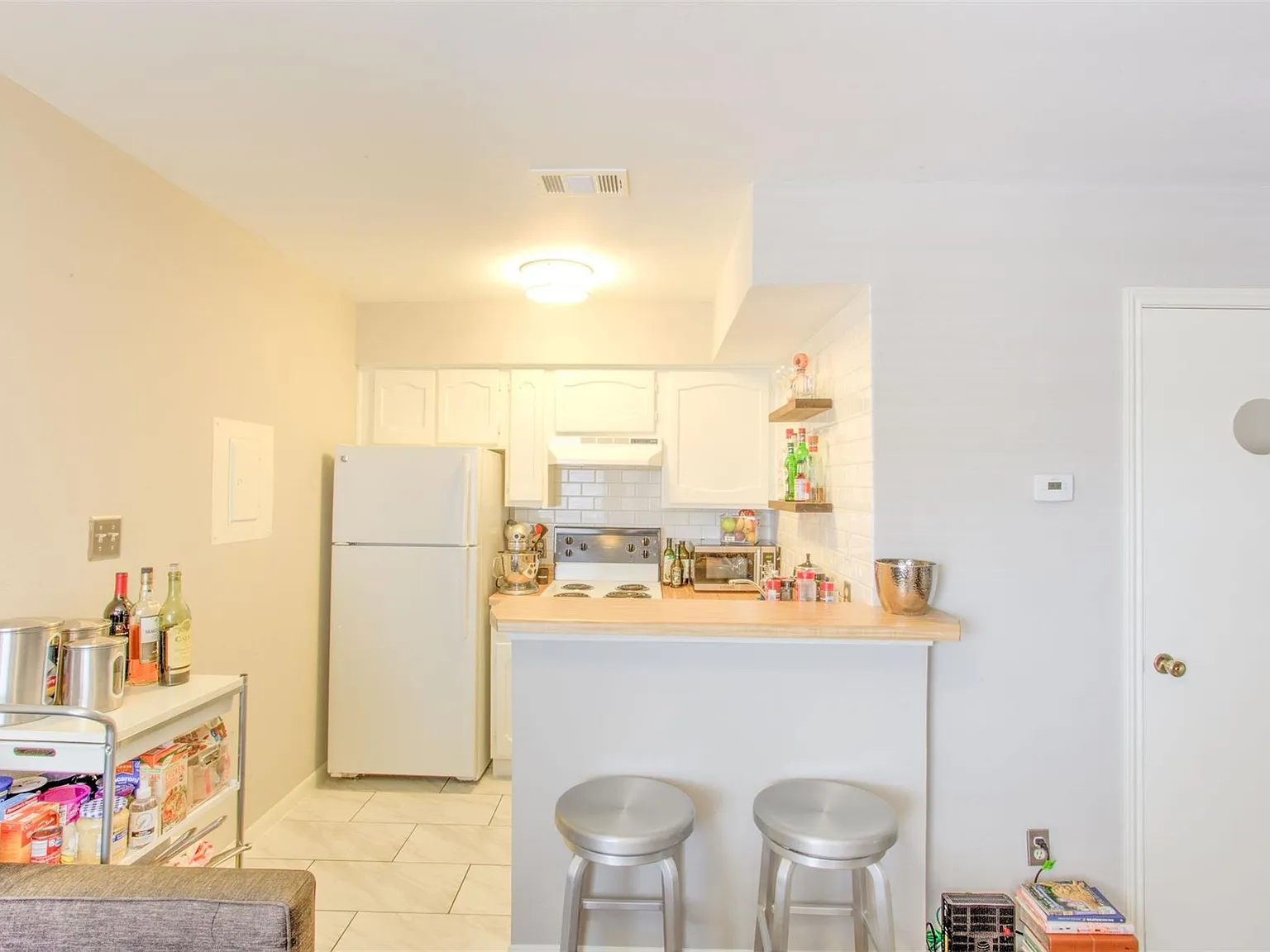 1 bed, 440 sqft, $1,100 — Photo 3
