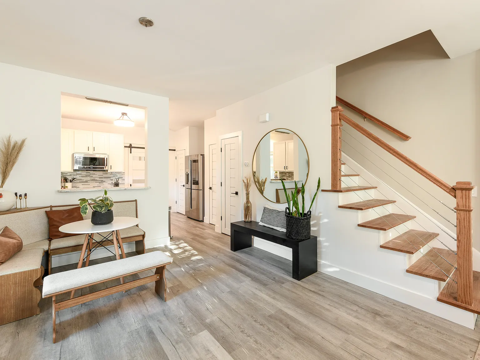 3 bed, 1344 sqft, $3,800 — Photo 3