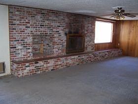 2nd image of 816 Maple St