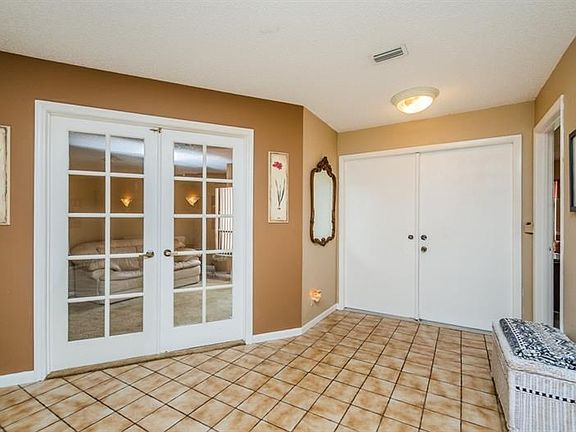 5th image of 956 Winding Oaks Dr