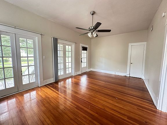 3rd image of 457 Dalzell St