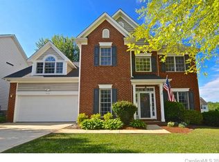 9116 Shepparton Dr, Huntersville, NC 28078