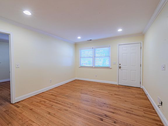 5th image of 531 Smith Level Rd #531