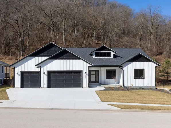 357 Valley Oaks Dr, Winona, MN 55987