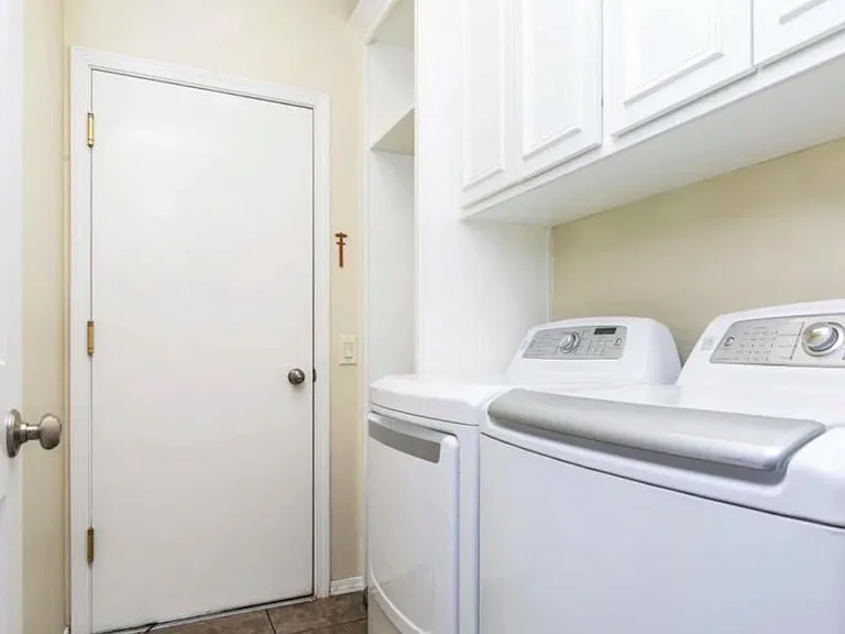 12134 Woodchase Cir — Photo 3