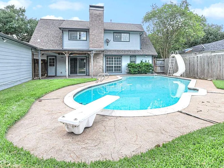 15014 Hollydale Dr — Photo 20
