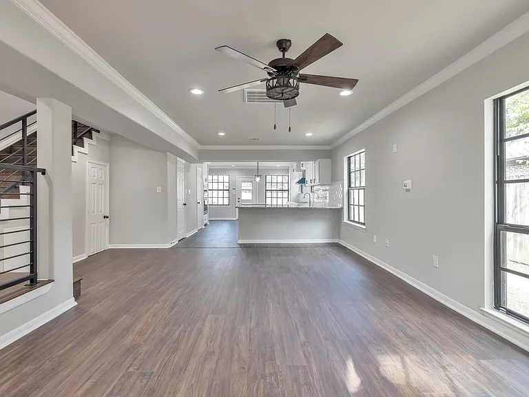 7312 Main St — Photo 9