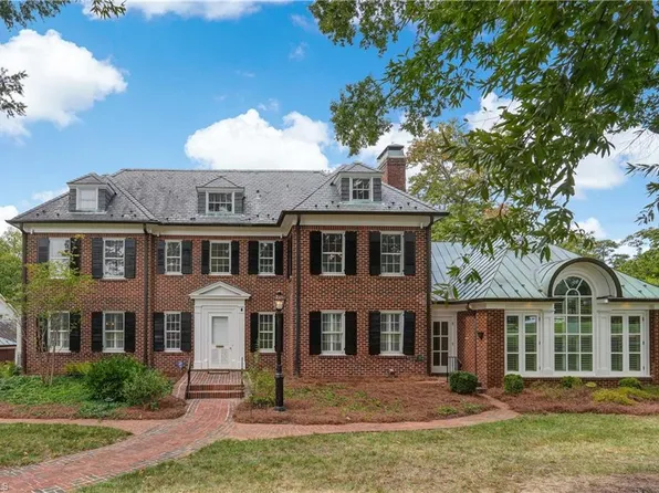 815 Woodland Dr, Greensboro, NC 27408