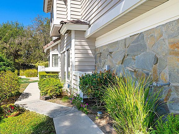 5th image of 5674 Starwood Ct