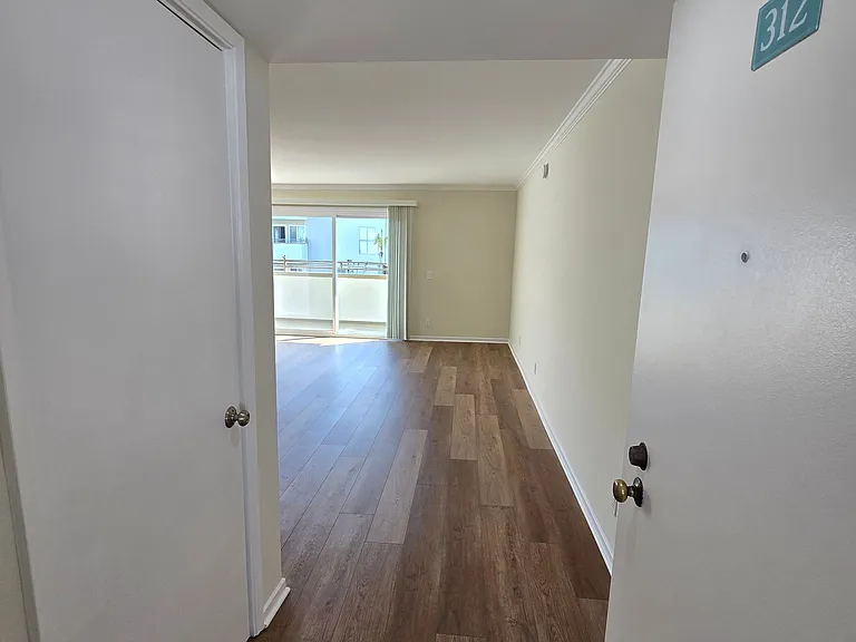 Laguna del Rey Apartments — Photo 50