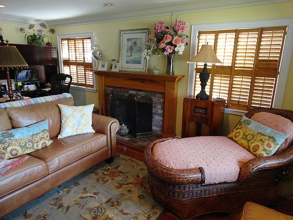 Formal Living 1 of 2 firepl 