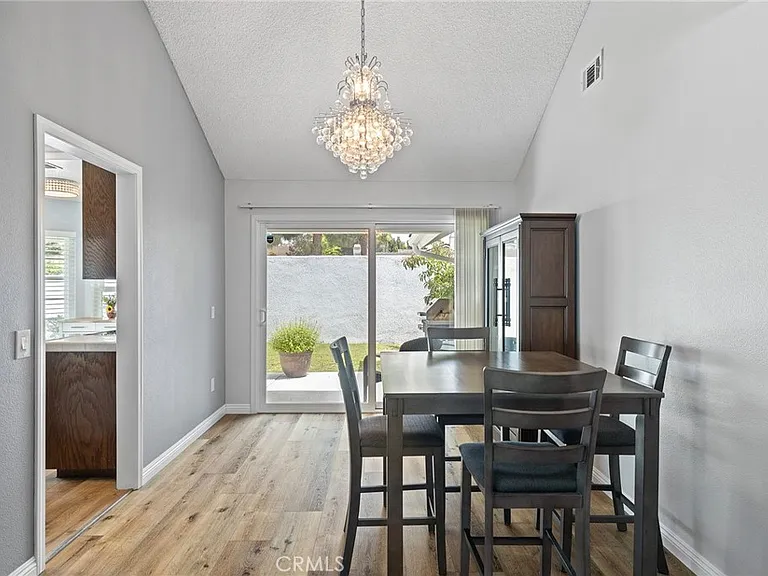 14 Aldergrove #29 — Photo 4