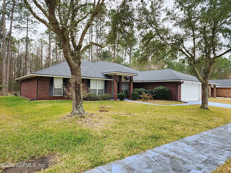 1589 Guardian Ct — Photo 3