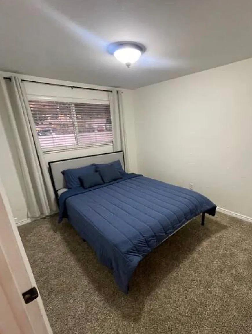 2 bed, 900 sqft, $1,750 — Photo 4