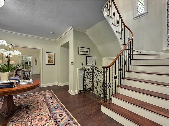3rd image of 2963 Courtland Blvd
