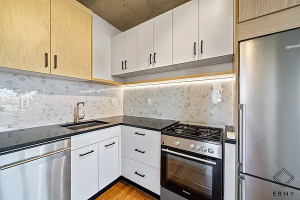 Rented by ERNY LLC | media 3