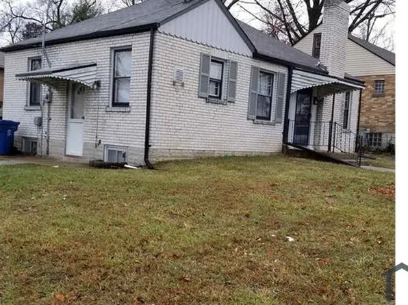216 Henquin Dr, Saint Louis, MO 63135