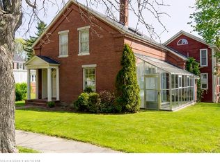 31 High St, Belfast, ME 04915