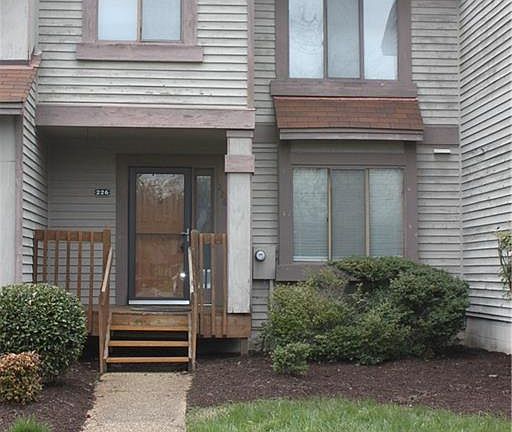 2nd image of 226 Misty Point Ln
