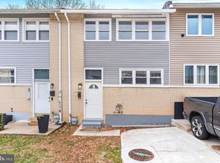 87 Oakmont Dr, New Castle, DE 19720