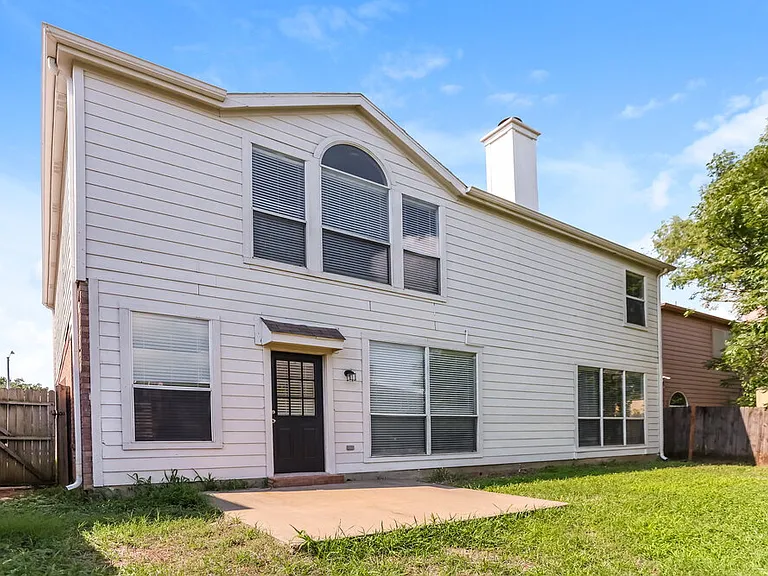 3404 Roddy Dr — Photo 16