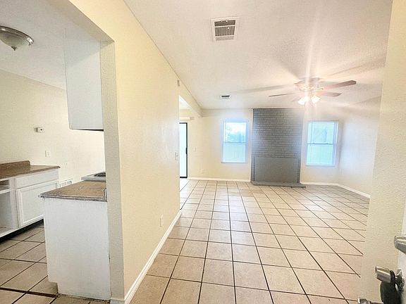 3rd image of 5101 Purple Sage Dr #A