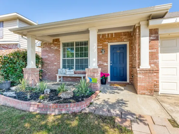 9217 Oldwest Trl, Fort Worth, TX 76131