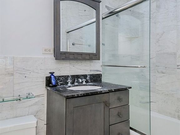 5th image of 340 E 64th St APT 9M