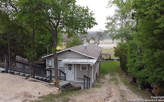 3rd image of 892 Pebble Beach Dr NW
