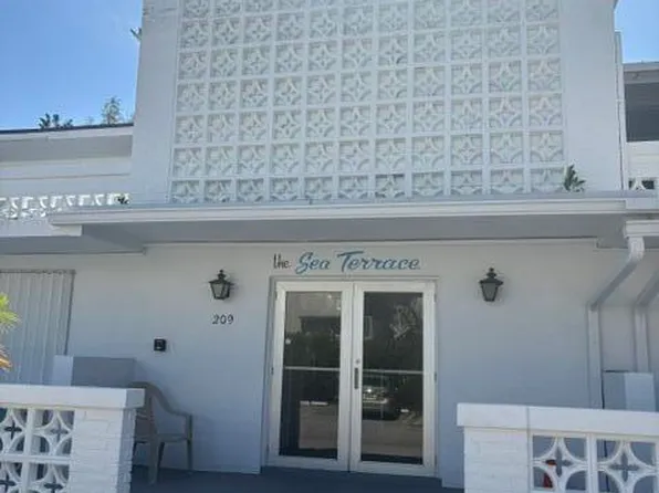 209 SE 6th Avenue #4, Boynton Beach, FL 33435