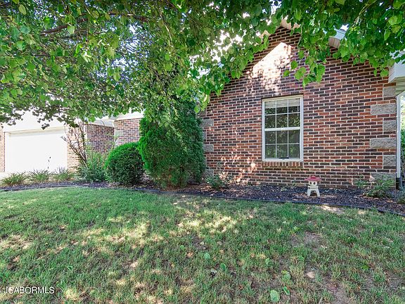 5th image of 1516 Dry Creek Ct
