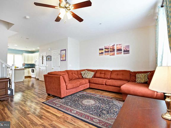 4th image of 35810 S Gloucester Cir #B24