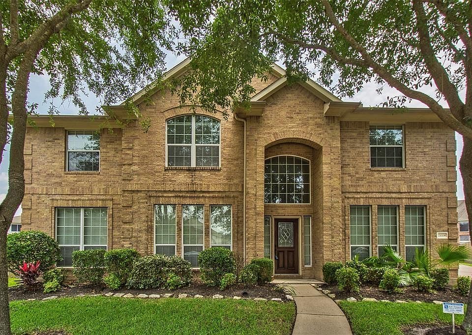 1st image of 21806 Treemont Hollow Ct