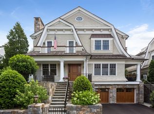 181 Milbank Ave #W, Greenwich, CT 06830