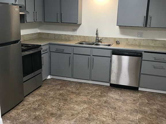 3rd image of 1942 Dorothy Ave #4