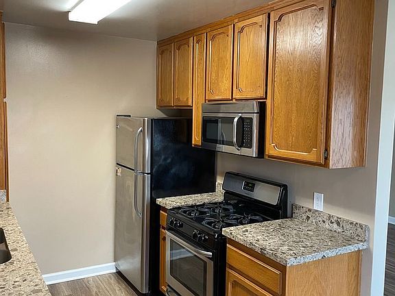 5th image of 4369 Hamilton St APT 8