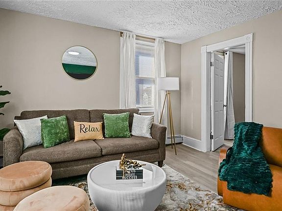 4th image of 72 Rugby St