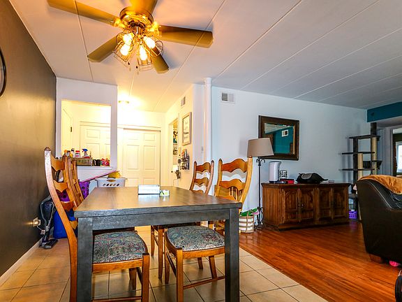 3rd image of 10607 Southwest Hwy APT 2B